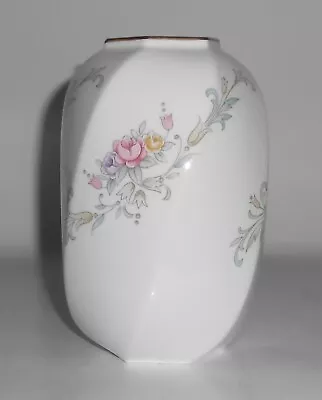 Mikasa Fine Bone China Porcelain Spring Crest Hexagon Swirl Vase • $17.98