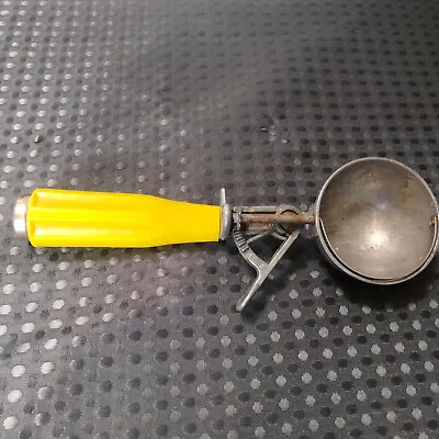 Vintage RETRO Aluminium Ice Cream Scoop With Plastic Handle  • $20