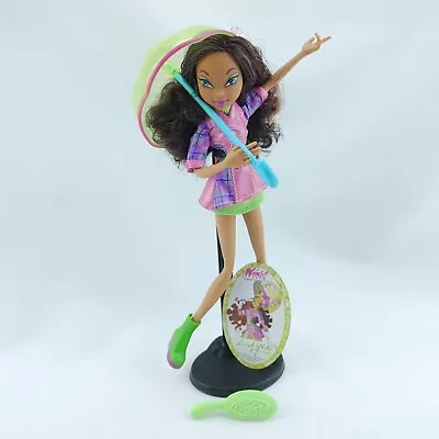 Mattel Winx Club 2007 Umbrella Spring Showers Aisha / Layla Doll! NOOB • $325