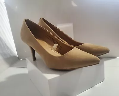 MERONA Camel Faux Suede Pumps Heels Women Size 6 Career Shoes Stilettos 3  Heels • $16