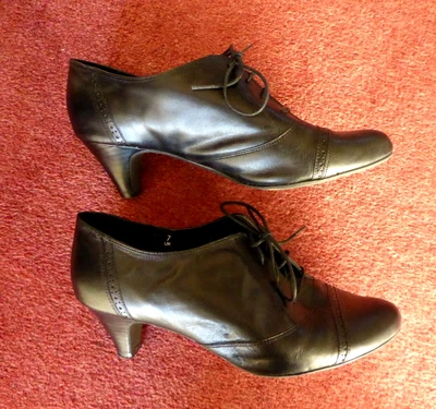 £15 • Buy M & S Footglove Black Leather Shoes 7 Wider Fit Vintage Style Lace Up Cone Heel