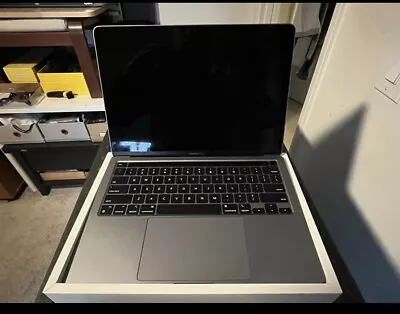 MacBook Pro 13 Space Gray 2020 3.2 GHz 8GB 256GB - OPEN BOX NEVER USED • $750