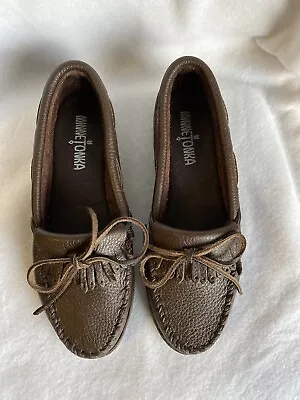 Minnetonka Moosehide Moccasin Loafer Classic Brown Women’s Size 8 • $45