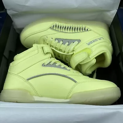 Size 6.5  LA Gear Womens Flame - NEW Leather Sneakers High Top Neon Yellow Glow • $44.95