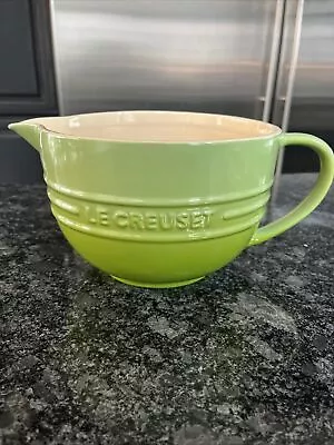 LE CREUSET Lime Green Kiwi Stoneware 2Qt Batter Mixing Bowl W/ Handle & Spout EC • $42