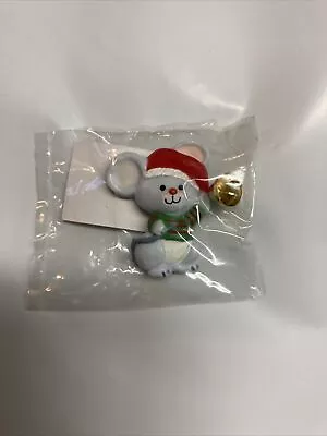 Vintage Hallmark Christmas Mouse Holiday Decorative Plastic Brooch Pin NIP! • $7.95