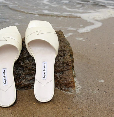 £50 • Buy Terry De Havilland Isla Pearl Leather Mules BNWB - Stunning RRP £149
