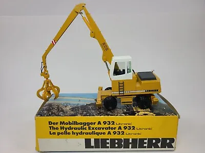 Liebherr A932 Litronic Wheeled Material Handler - Conrad 1:50 Scale #2832 New • $139.95