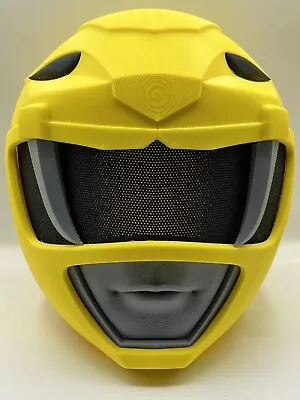 Mighty Morphin Power Rangers Helmet Yellow (Non Lightning Collection) • $110