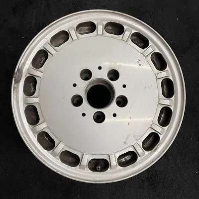 15” Mercedes-Benz 420 300D 560 OEM Wheel 126 300SDL 1986-1989 Original 65139 • $189.97