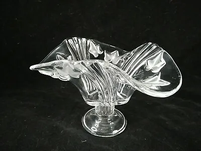 Beautiful Walther Glass Frosted Ivy Leaf Satinised Art Glass Fruit Bowl • £14.95