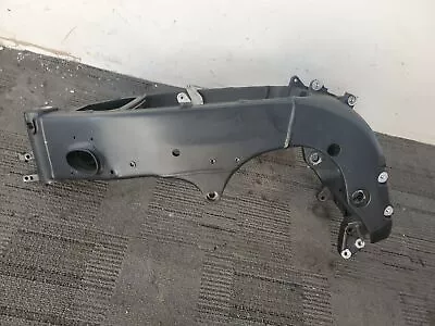 2004 Yamaha YZF R1 04 05 06  Main Frame Body Chassis SALVG MINT • $474.49