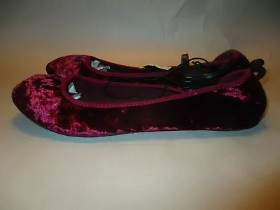 NWT City Streets Clue Womens Size 11 Burgundy Velvet Cushion Flats / Slippers • $8.99