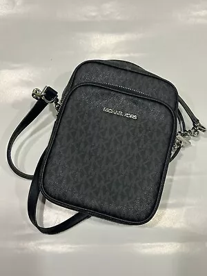 Michael Kors Signature Handbag Black • $39.99