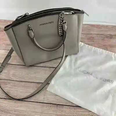 Michael Kors Gray Selma Medium Leather Crossbody Bag • $54.95