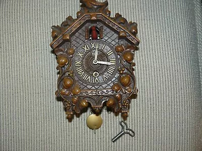 Vintage Lux Small Cuckoo Clock • $40