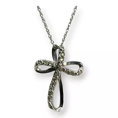 Vintage 10KT White Gold Diamond Cross Pendant With 10KT White Gold Chain • $224.95