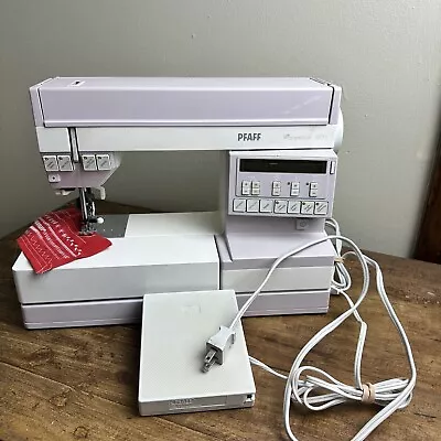 $549.99 • Buy Pfaff Creative 1371 Sewing Machine 0140A. Serviced, Tested, Works.
