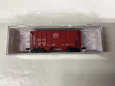 Athearn #17253 N Scale “MKT” PS-2600   2 Bay Covered Hopper Rd. #1326 • $32.99