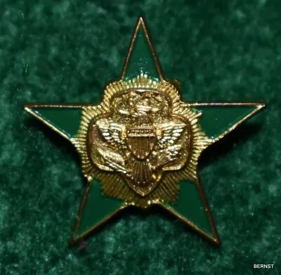 Vintage Girl Scout Pin  - 1955 - 1963 Five Point Pin  • $7.95