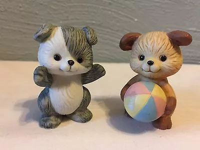 Avon Porcelain Mini Figurines Grey And Brown Dogs  Collectible 1992 • $7.95