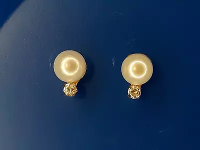 Vintage 14K Solid Yellow Gold & 5mm Pearl & CZ Zircon Accent Stud Earrings • $47.50