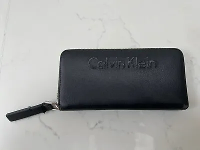 Calvin Klein Black Leather Zip Around Wallet • £7