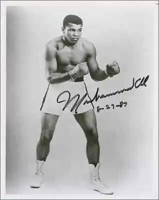 Muhammad Ali 8.5x11 Autograph Signed Photo Cassius Clay 1987 Signature Reprint • $12.12