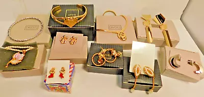 Lot Of 10 Vintage Avon Jewelry  W/Boxes Most Unworn • $4.98