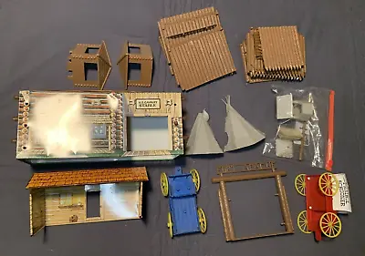 RARE 1950's Marx Fort Apache Playset 2 Tin Litho Buildings Pieces & 2 Wagons • $150