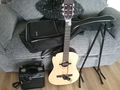 £65 • Buy Acoustic/electric Guitar,amp,stand & Case,etc,no Dispatch,cash On Collection, 