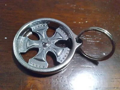 Lugz Wheel Keyring - Chevy Corvette Tire Rim Keychain Key Ring - Pre-Owned • $5.95