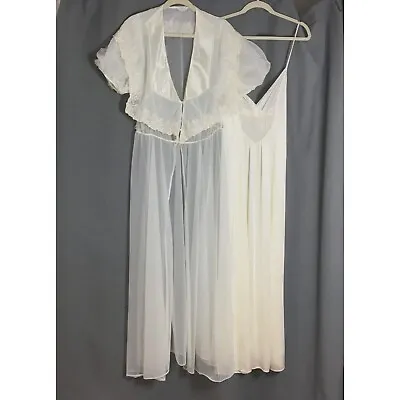 Vintage L Ivory Peignoir Set Val Mode Nightgown Robe Puff Sleeve Pearl Buttons • $350