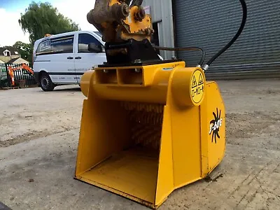 Gyru Star Screening Bucket 3-60E - Brand New - For 2 - 4 Ton Excavators • £7200