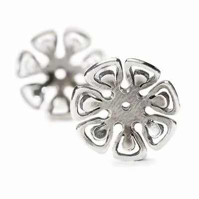 Authentic Trollbeads Graphic Flower Earrings 16206 • $40