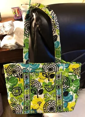 Vera Bradley Retired Mandy Handbag • $28