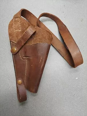 Vintage Unknown Brown Leather Holster Pistol/Revolver With Leather Belt. • $30