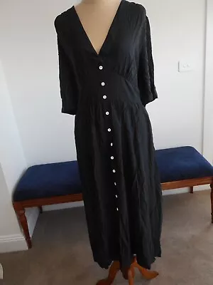 $15 • Buy Dress BloomChic Brand New With Tags Size 16, Added Pictures Show Sizing.