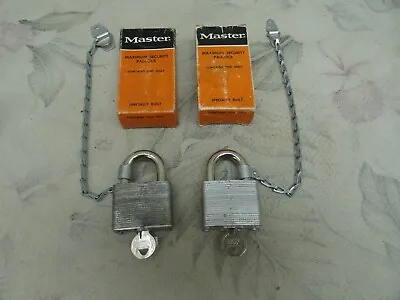 Lot Of Two 2 Vintage Master Lock Padlock No 5 - Keyed Alike! NOS NIB With Chain • $29.95