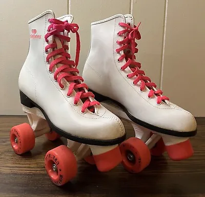 Vintage Roller Derby Womens Size 8 White & Pink Skates • $29.99