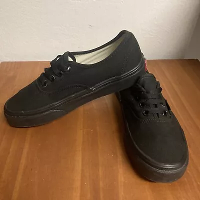 Vans - Old Skool Unisex Casual/Skate Shoes Mens Size 4USM 5.5 USW Black Low Cut • $25