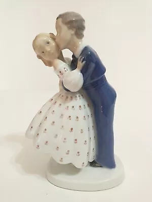 Bing & Grondahl Porcelain Figurine B & G  First Kiss  Danmark Denmark 2162 • $19.99