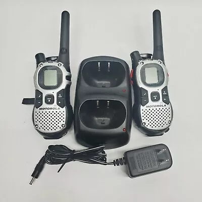 2 Motorola MJ270 22 Channel Two-Way Radios Walkie Talkies With Charger And Clips • $25