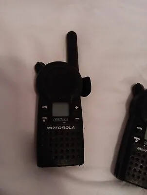 Motorola CLS1410 5-Mile 4-Channel UHF Two-Way Radio Walkie Talkie - No Charger • $42