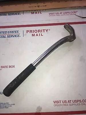 Vintage “Nail Claw  Nail Puller Pry Bar 10” Made In USA ! • $8.99