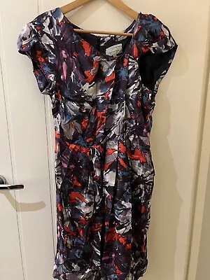 Veronika Maine Dress 14 • $15