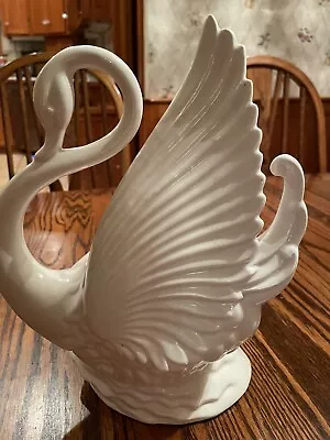 Vintage 1959 White Swan TV Lamp Planter Lamp Maddux Of California 828 Farmhouse  • $72.50