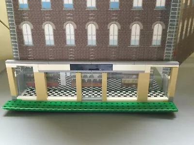 1/48 O Scale 3 Story General Store With Partial Interiors & LED Lighting. As Is. • $15.99