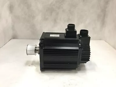 93-1139 MOTOR W/PULLEY P26-5M-GT25 YASKAWA 13 Nor. CA NV OR WA STATES ONLY  • $1871