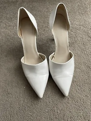 Ladies White Zara Shoe 39 • £4
